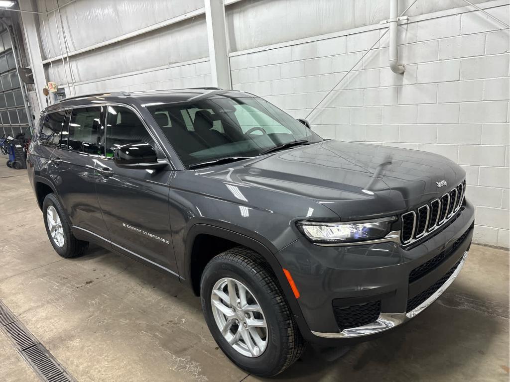 new 2025 Jeep Grand Cherokee L car, priced at $42,029