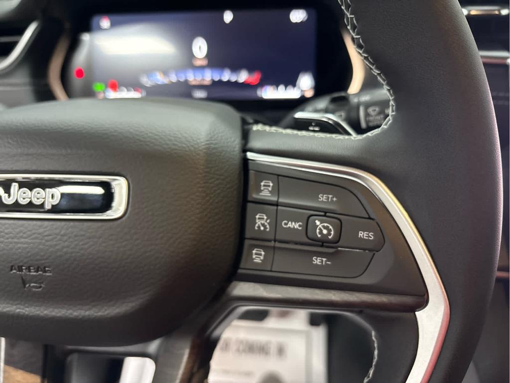 new 2025 Jeep Grand Cherokee car, priced at $51,485