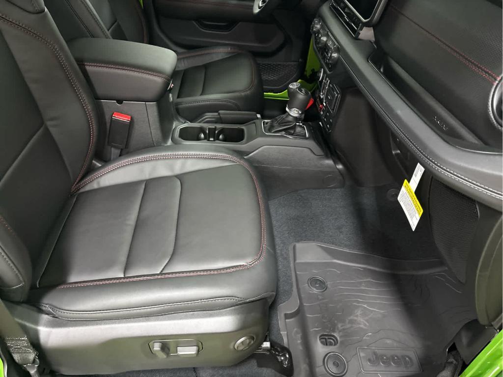 new 2025 Jeep Wrangler car, priced at $70,755