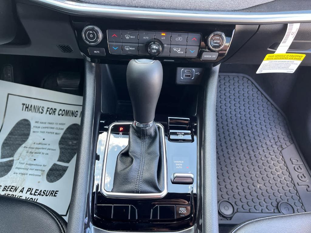 new 2025 Jeep Compass car, priced at $32,786