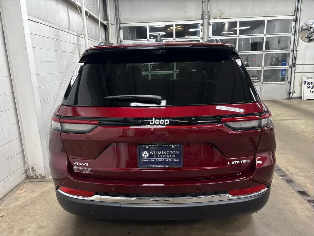 new 2025 Jeep Grand Cherokee car, priced at $47,748