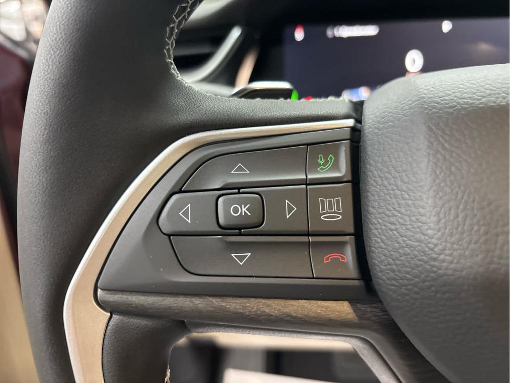 new 2025 Jeep Grand Cherokee car, priced at $47,748