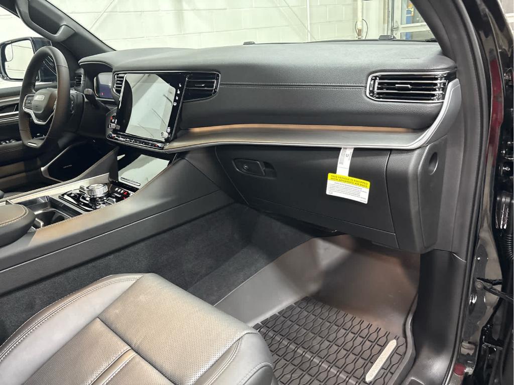 new 2025 Jeep Wagoneer car, priced at $74,061