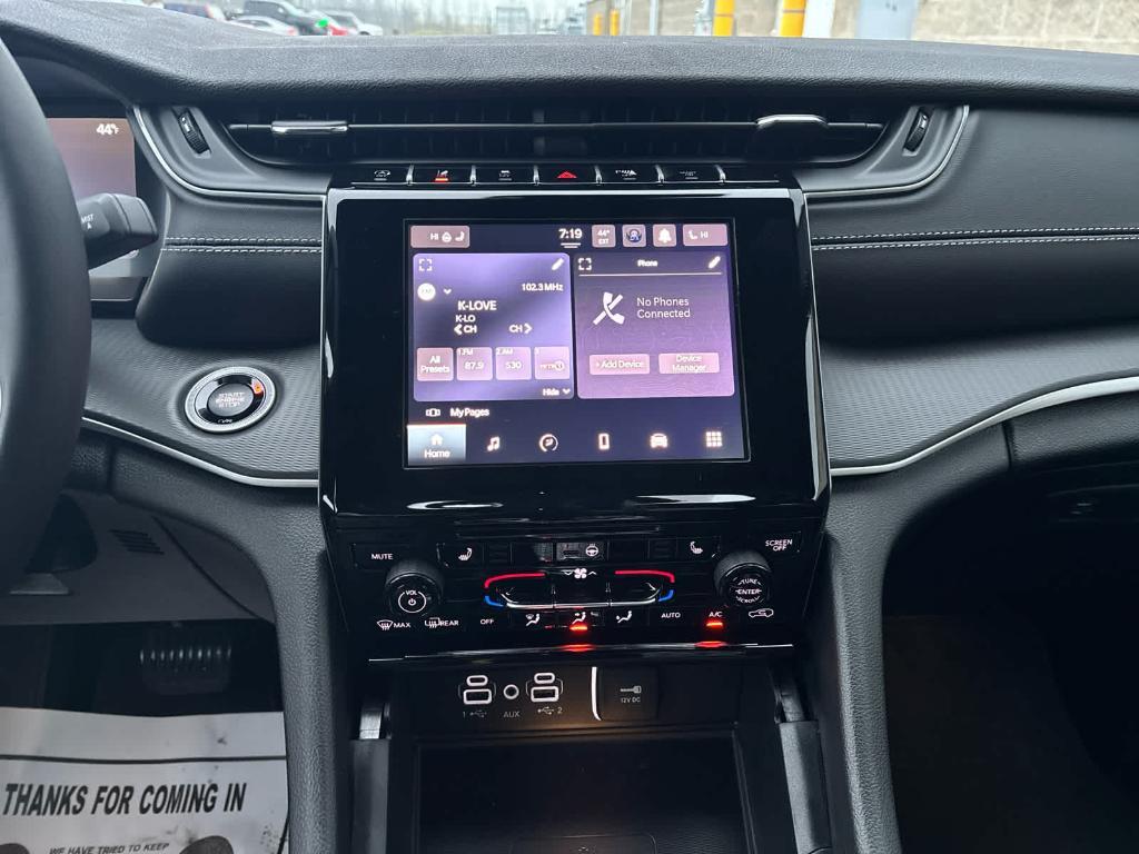 new 2025 Jeep Grand Cherokee car, priced at $39,458