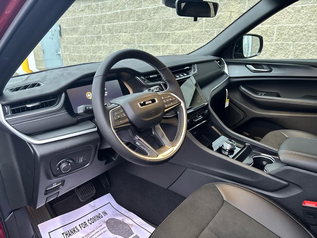 new 2025 Jeep Grand Cherokee car, priced at $39,458