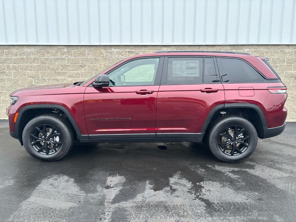 new 2025 Jeep Grand Cherokee car, priced at $39,458
