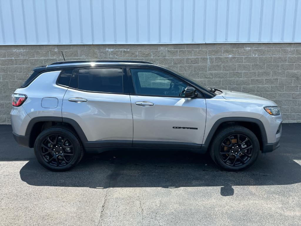 used 2022 Jeep Compass car, priced at $21,900