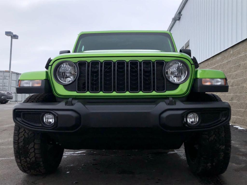 new 2025 Jeep Gladiator car, priced at $42,885