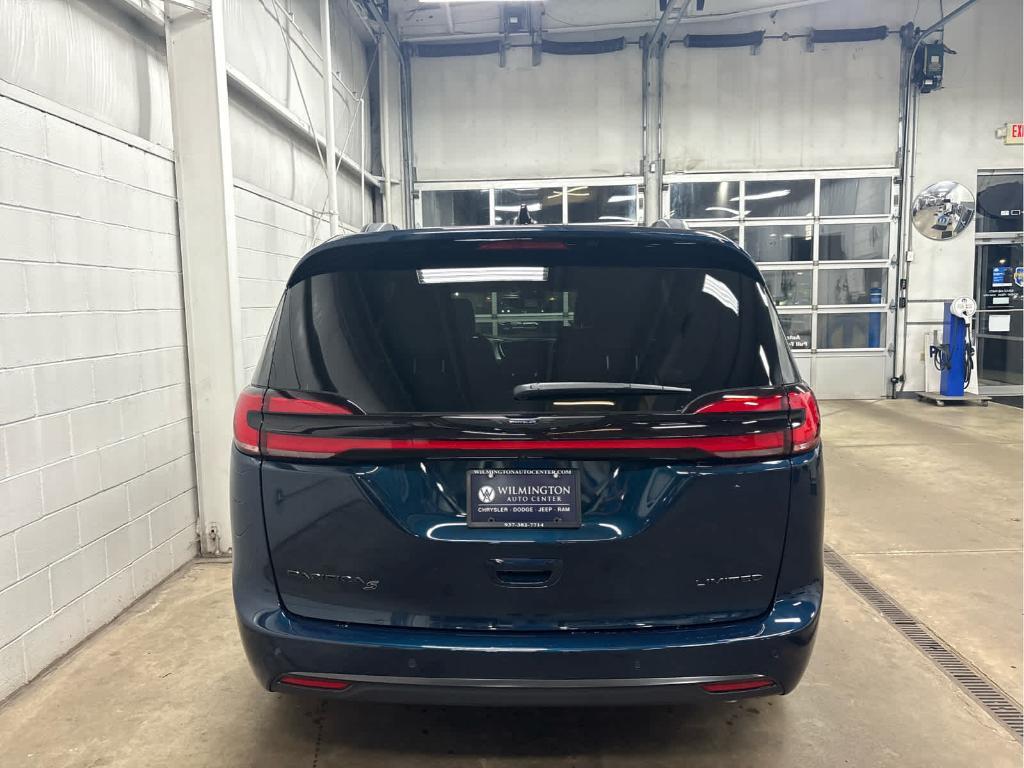 new 2025 Chrysler Pacifica car, priced at $52,457