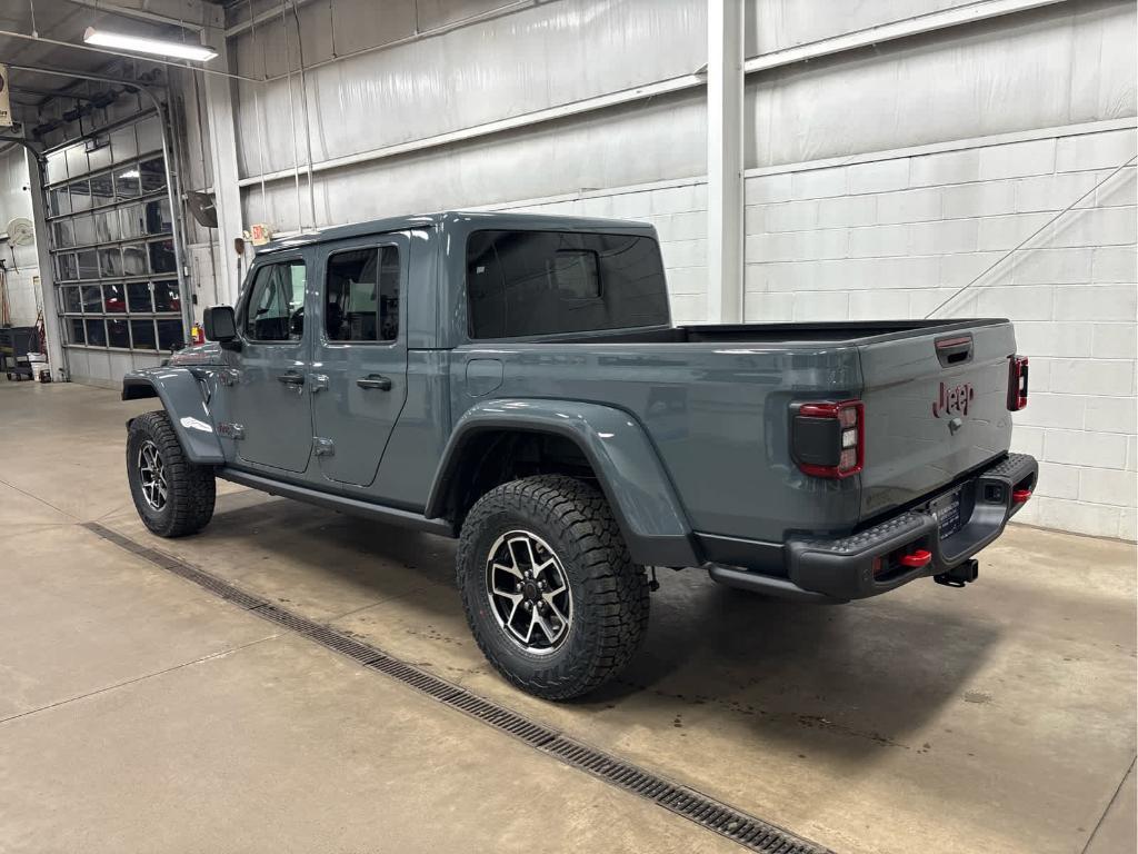 new 2025 Jeep Gladiator car, priced at $57,028