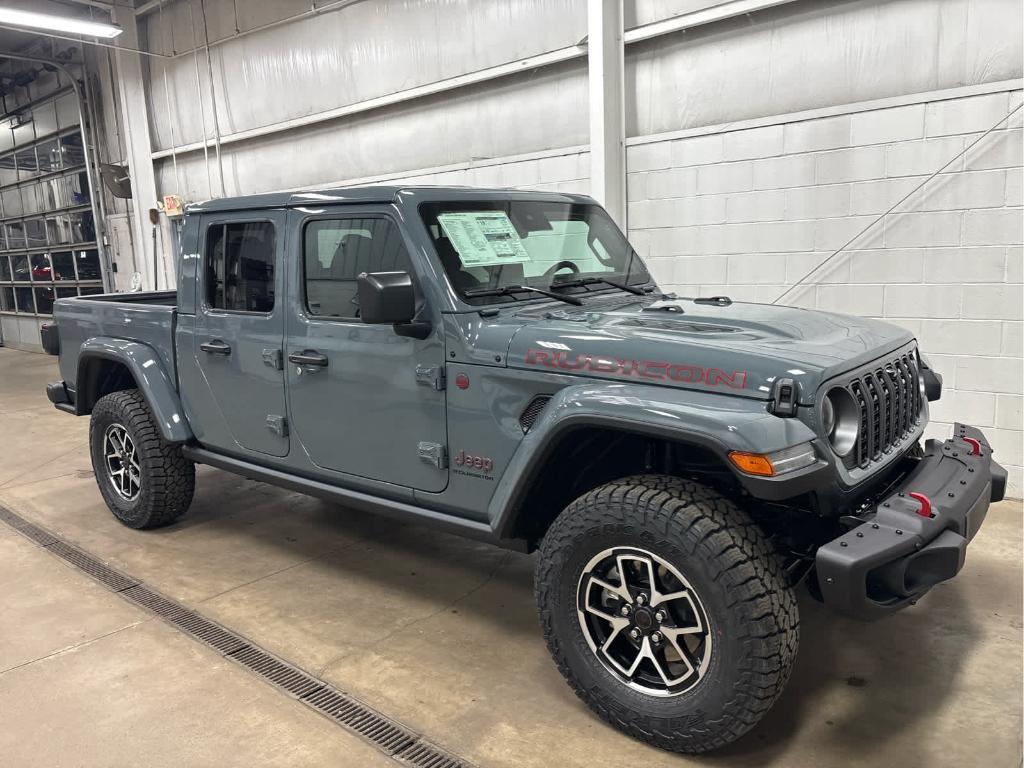 new 2025 Jeep Gladiator car, priced at $57,028