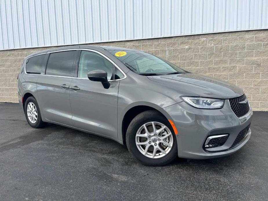 used 2023 Chrysler Pacifica car, priced at $28,700