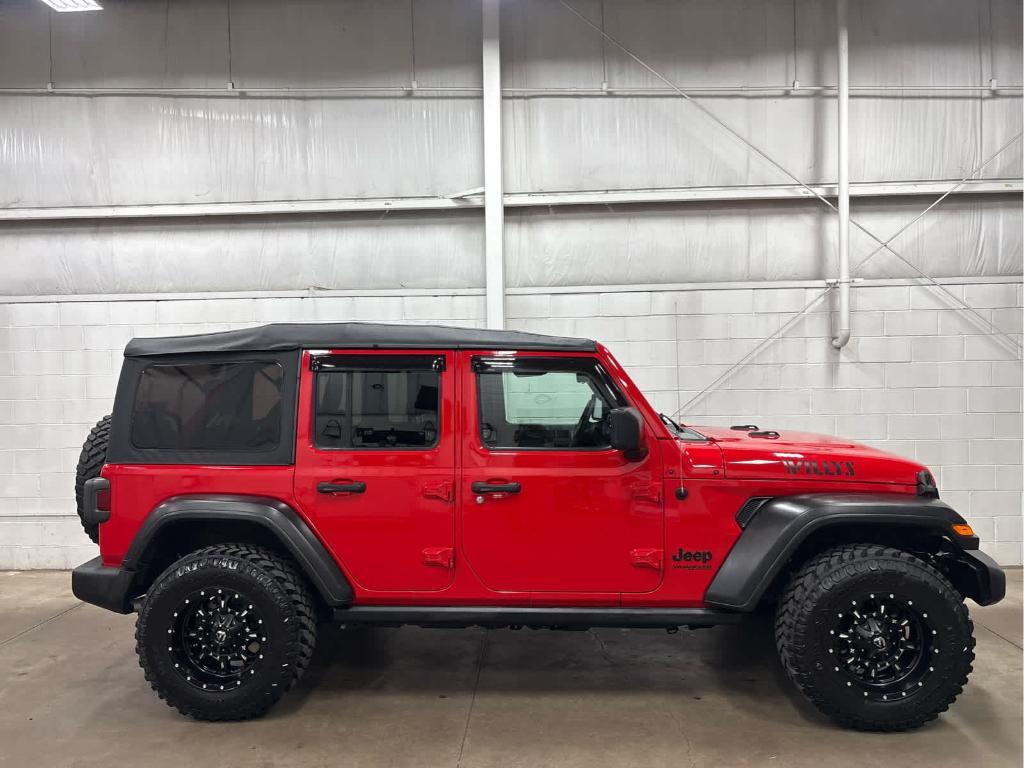 used 2021 Jeep Wrangler Unlimited car, priced at $26,100