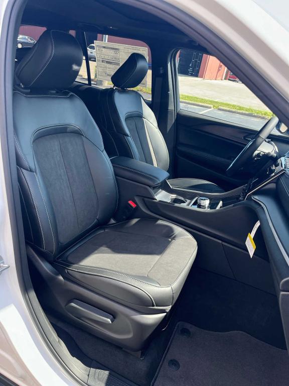 new 2024 Jeep Grand Cherokee car, priced at $41,995