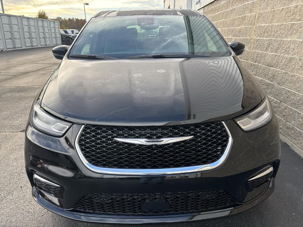 new 2026 Chrysler Pacifica car, priced at $47,598