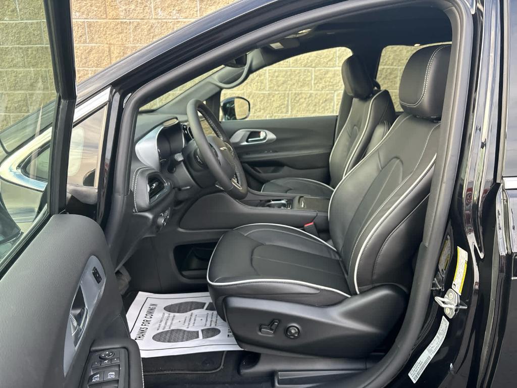 new 2026 Chrysler Pacifica car, priced at $47,598