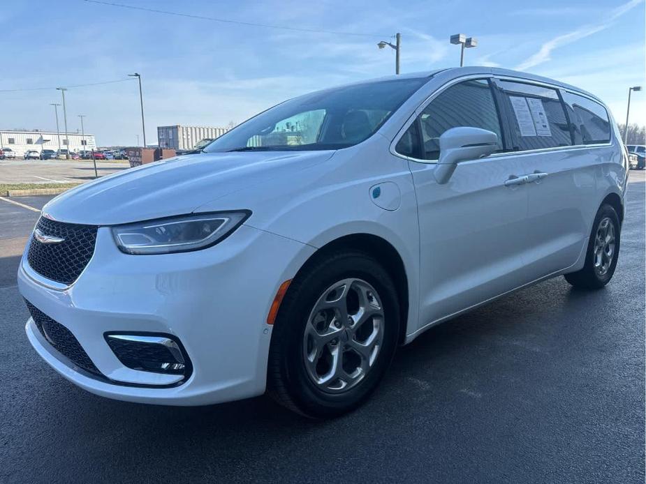 used 2022 Chrysler Pacifica Hybrid car, priced at $25,500