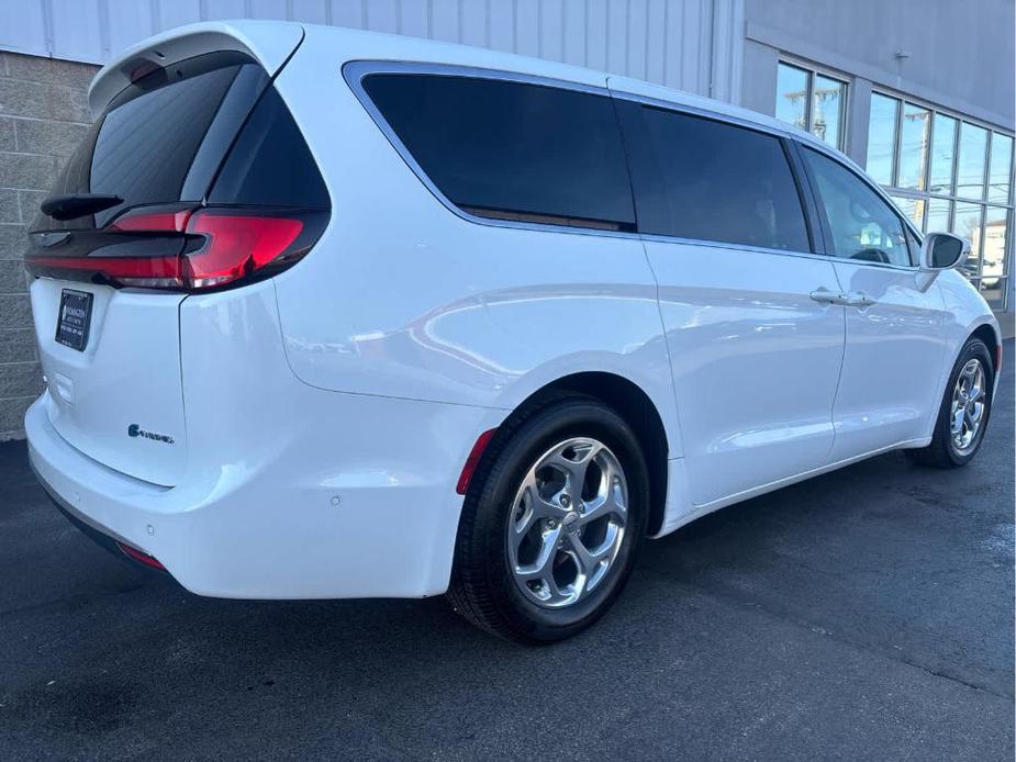 used 2022 Chrysler Pacifica Hybrid car, priced at $25,500