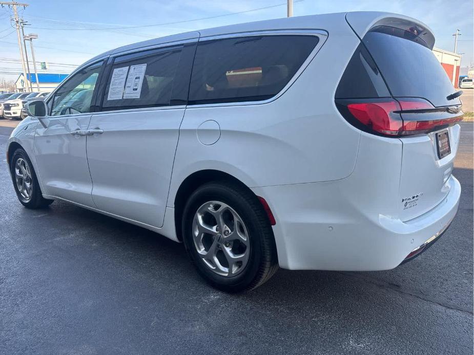 used 2022 Chrysler Pacifica Hybrid car, priced at $25,500