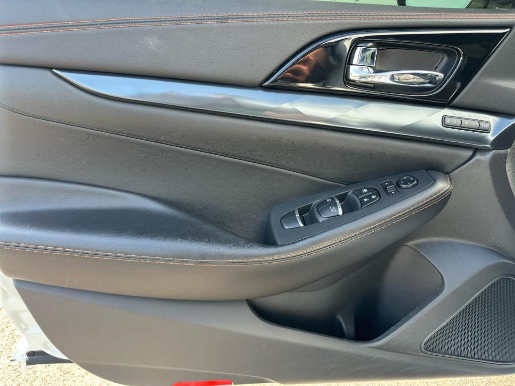 used 2021 Nissan Maxima car, priced at $25,995