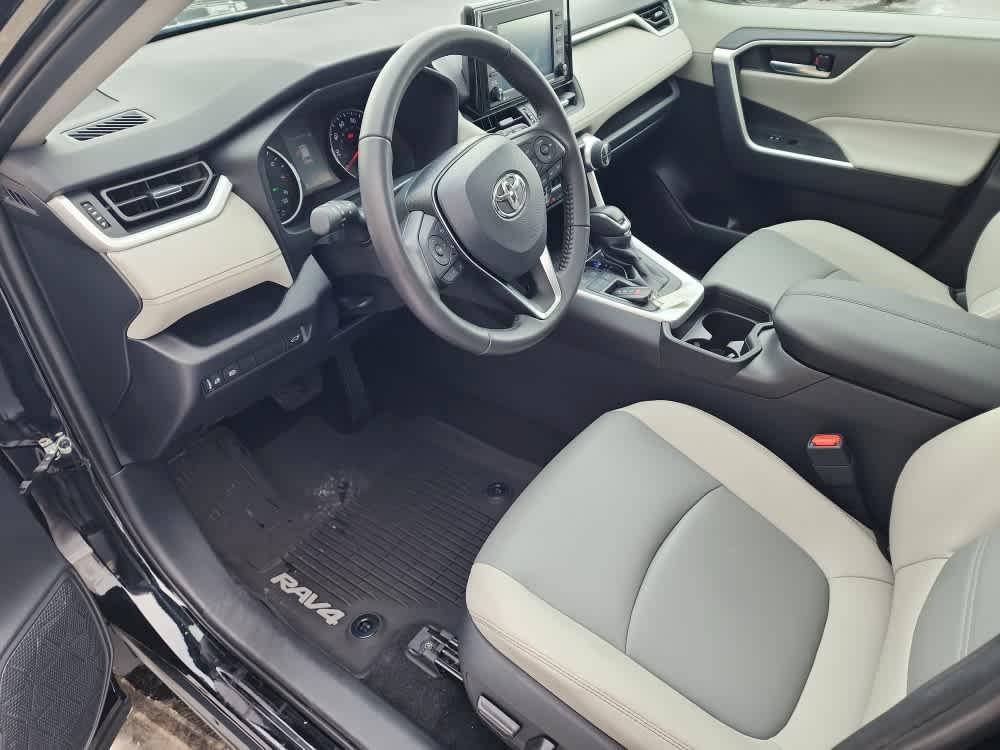 used 2021 Toyota RAV4 car, priced at $31,000