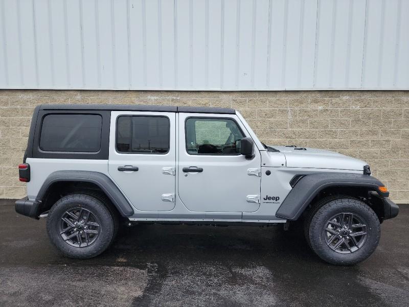 new 2024 Jeep Wrangler car, priced at $46,673