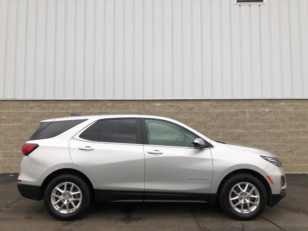 used 2022 Chevrolet Equinox car, priced at $17,900