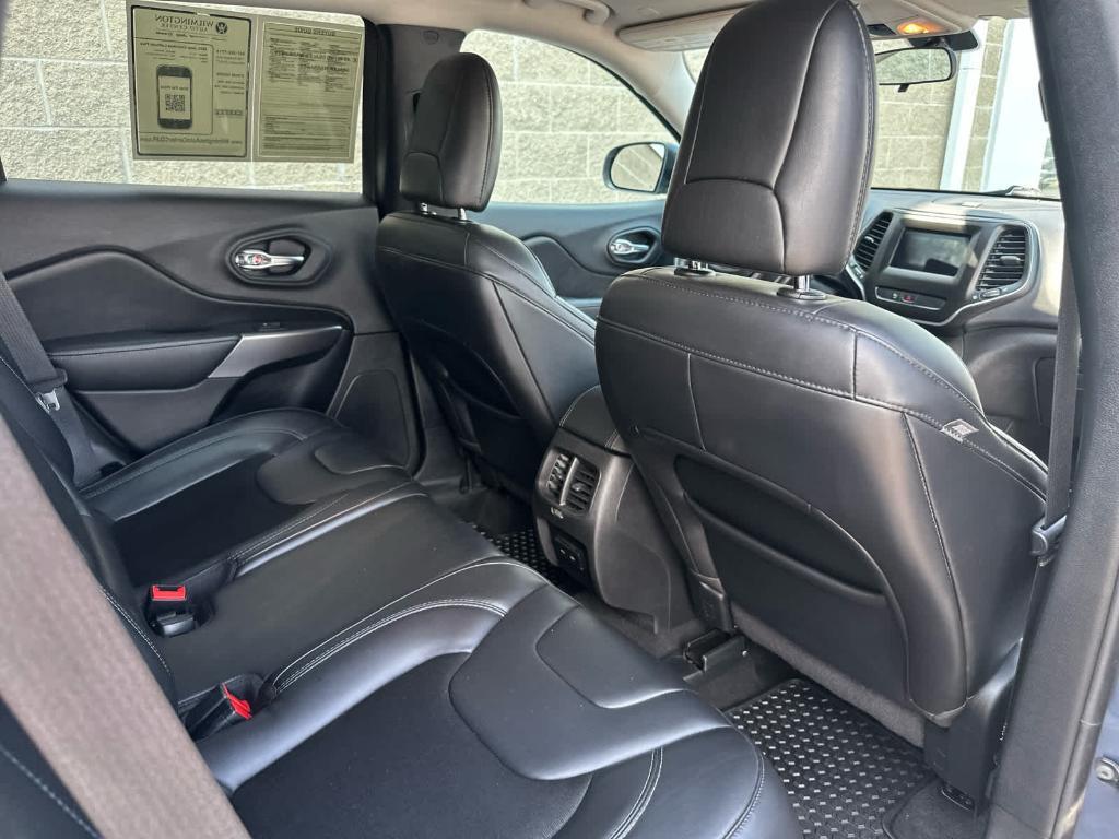 used 2020 Jeep Cherokee car, priced at $14,960