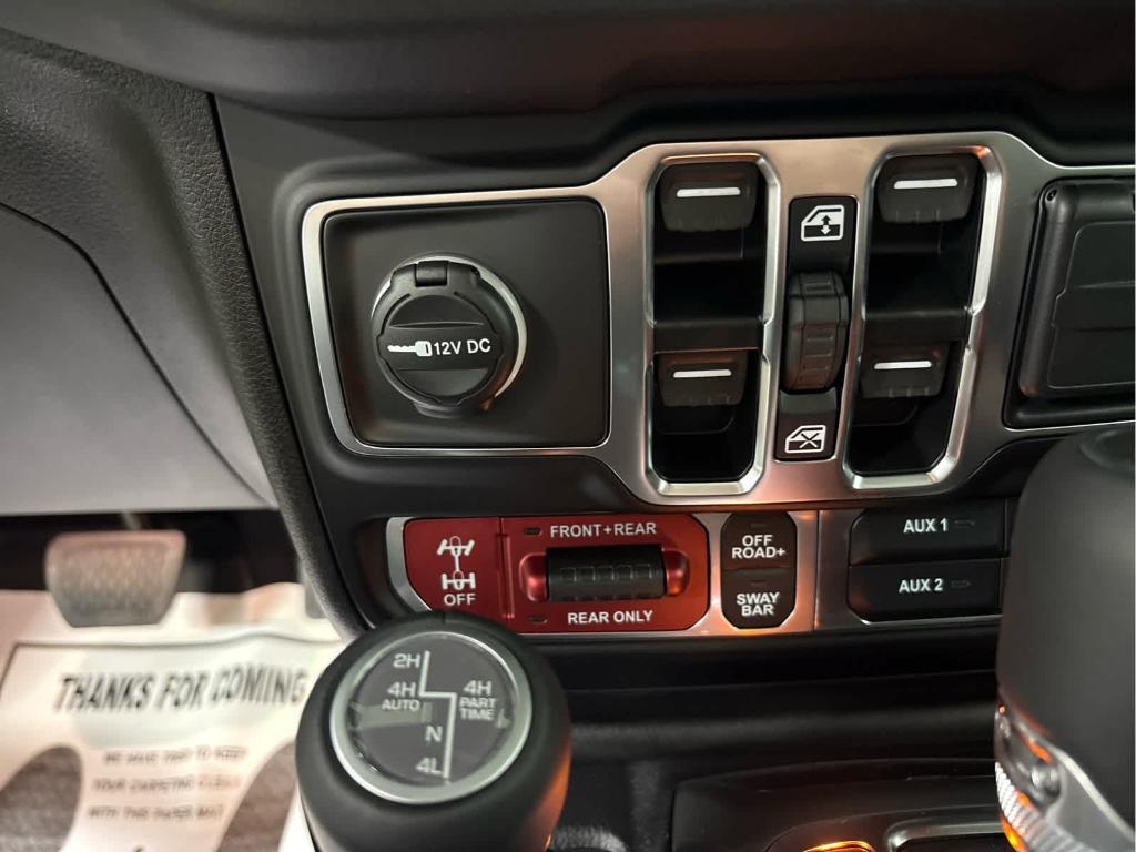 new 2025 Jeep Gladiator car, priced at $55,755