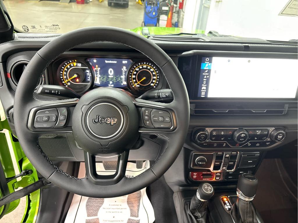 new 2025 Jeep Gladiator car, priced at $55,755