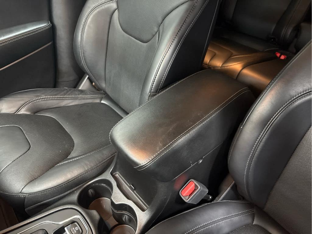 used 2021 Jeep Cherokee car, priced at $21,981
