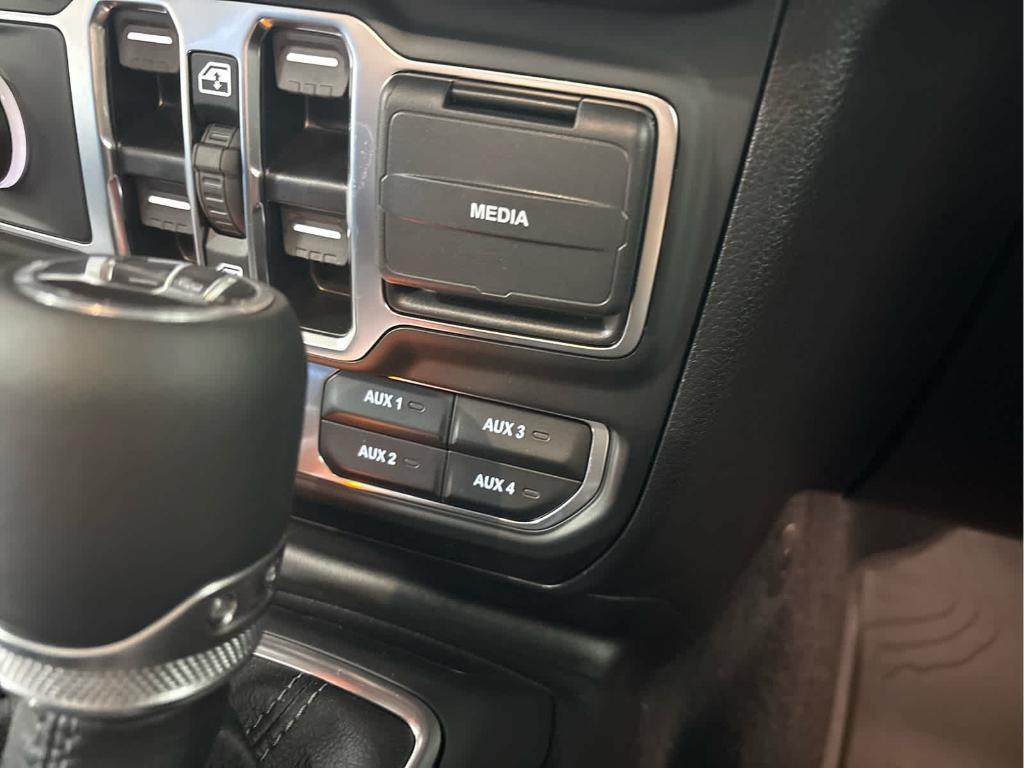 new 2025 Jeep Gladiator car, priced at $56,012