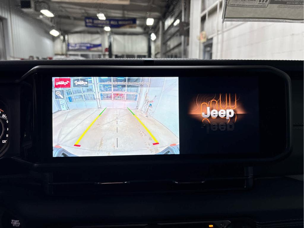 new 2025 Jeep Gladiator car, priced at $52,880
