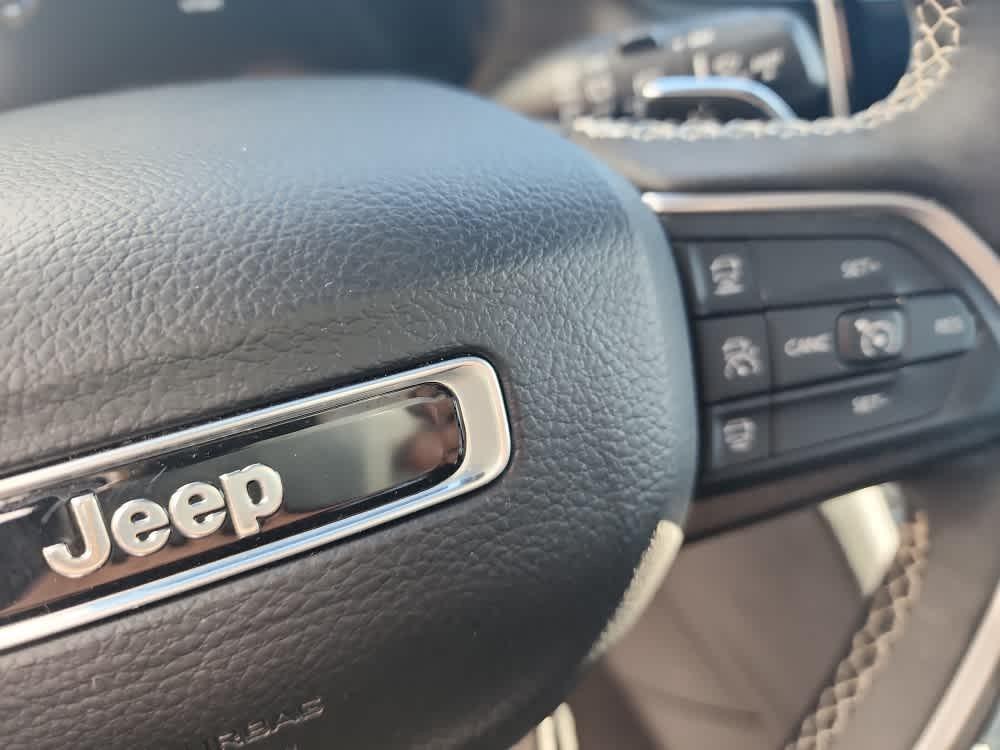 used 2024 Jeep Grand Cherokee L car, priced at $33,400