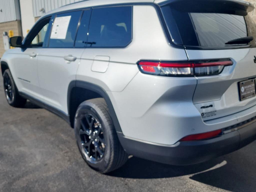 used 2024 Jeep Grand Cherokee L car, priced at $33,400