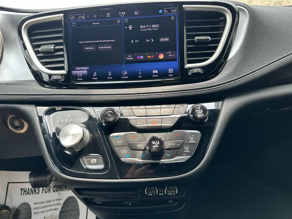 used 2021 Chrysler Pacifica car, priced at $20,992
