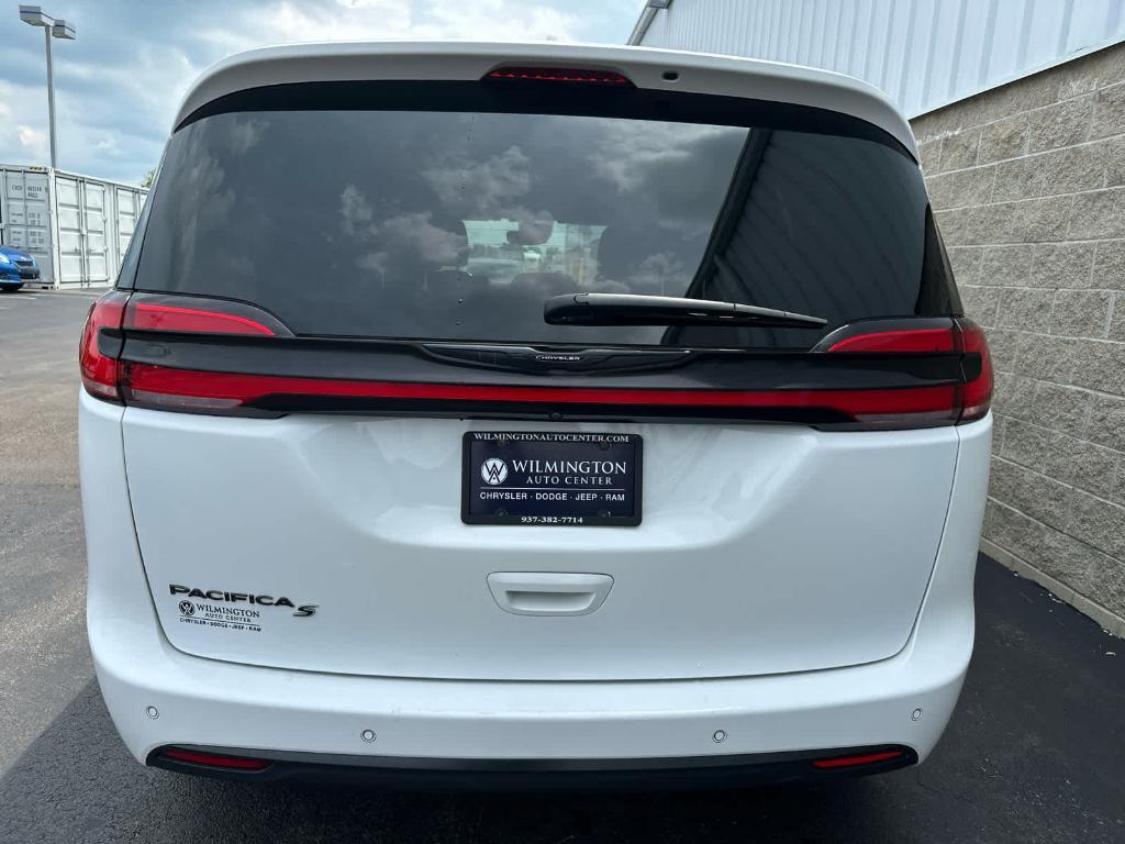 used 2021 Chrysler Pacifica car, priced at $20,992