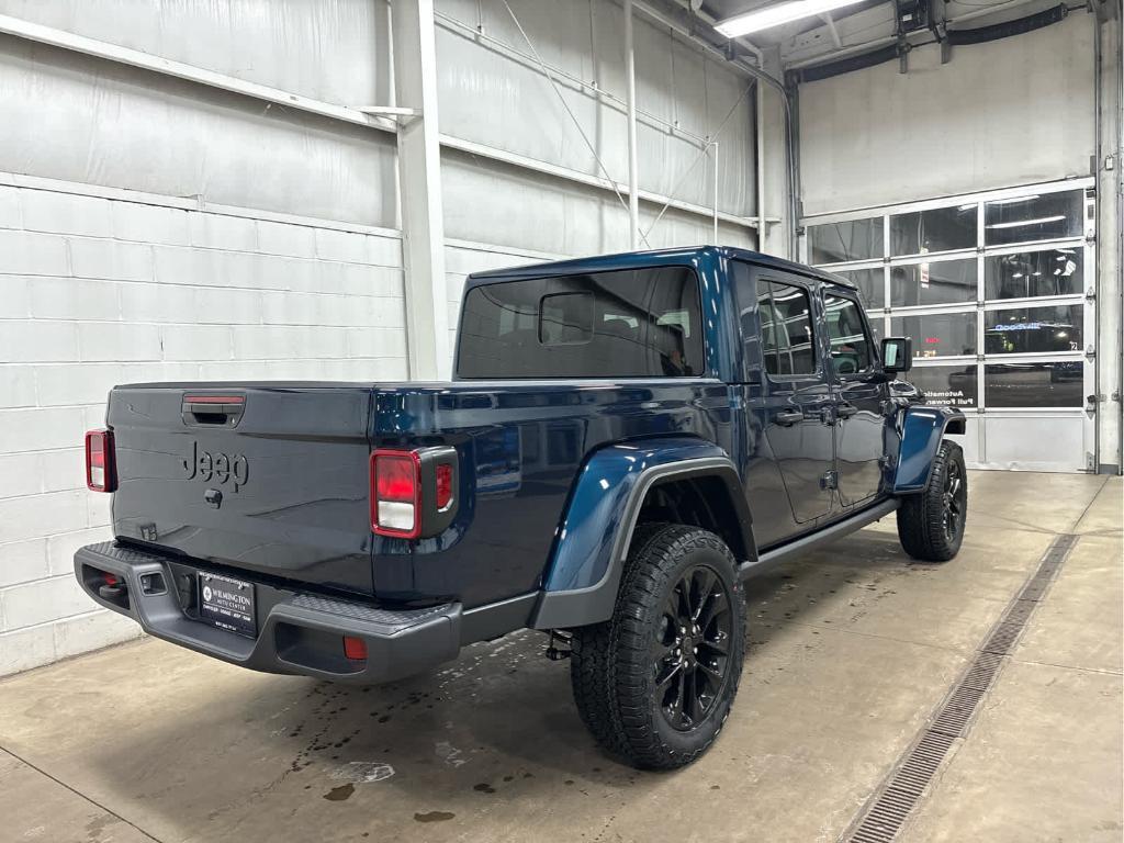 new 2025 Jeep Gladiator car, priced at $42,155