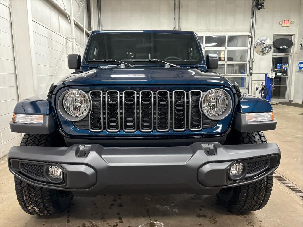 new 2025 Jeep Gladiator car, priced at $42,155