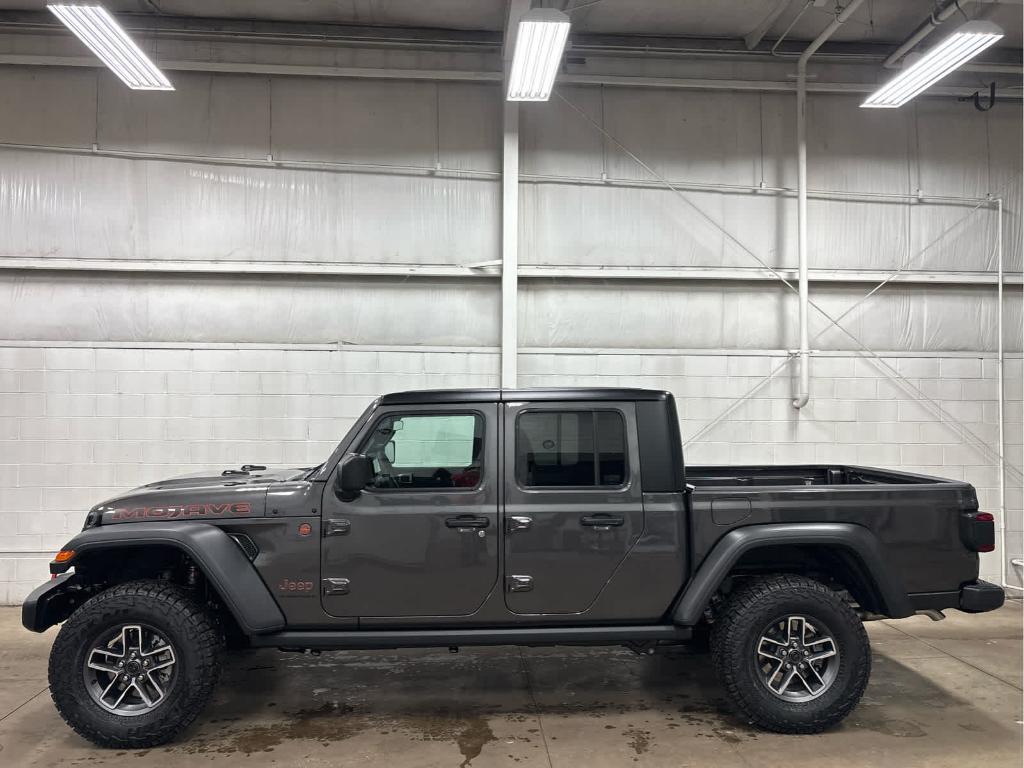 new 2025 Jeep Gladiator car, priced at $49,712