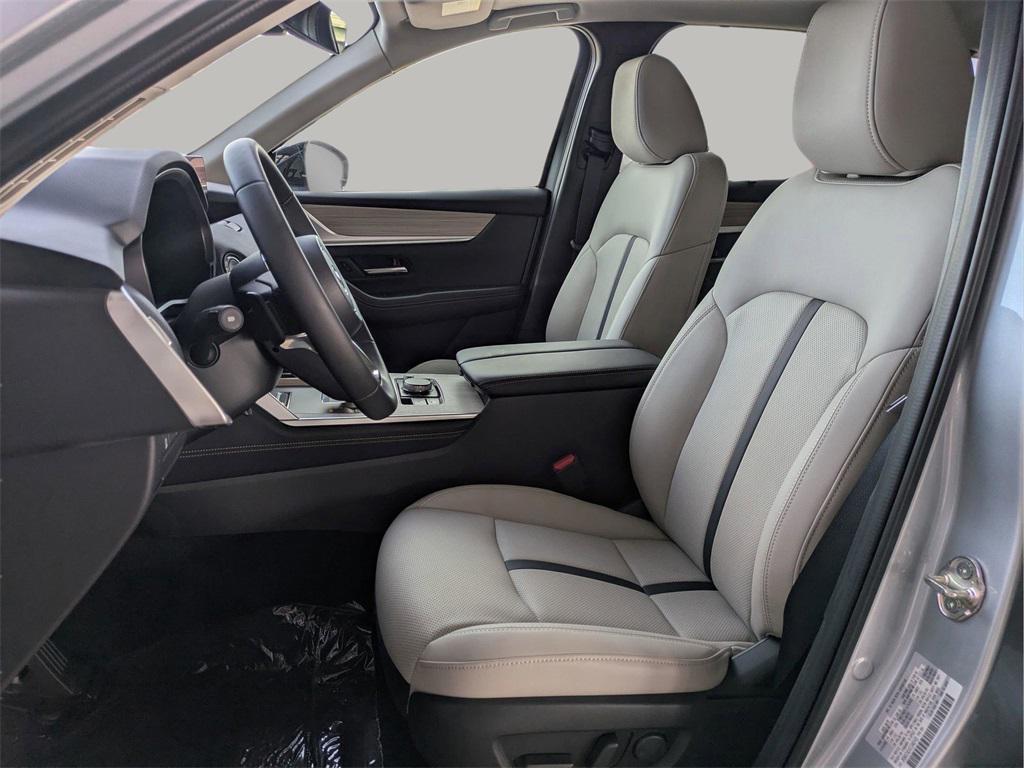 new 2025 Mazda CX-90 car, priced at $47,671