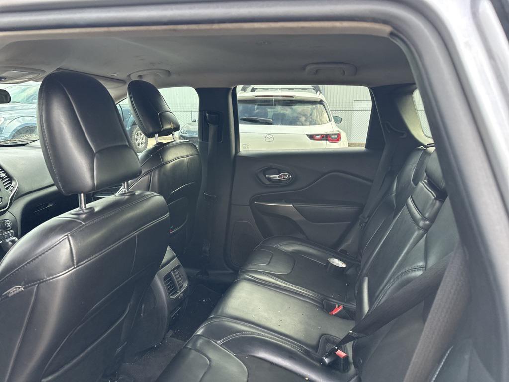 used 2019 Jeep Cherokee car, priced at $11,692