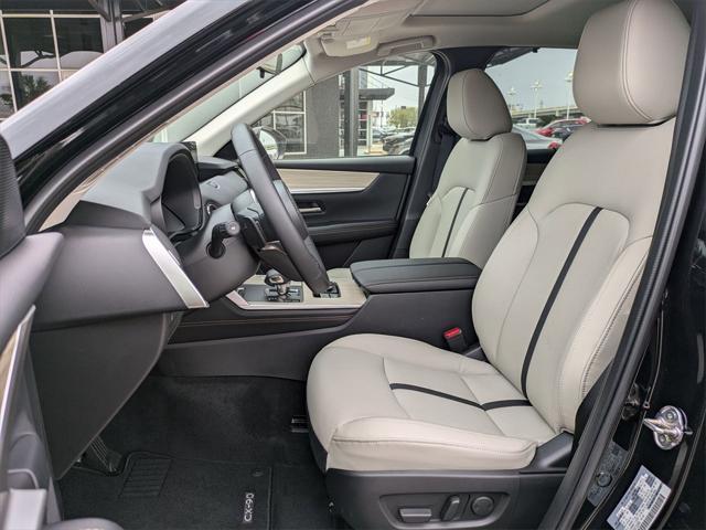 new 2025 Mazda CX-90 car, priced at $41,773