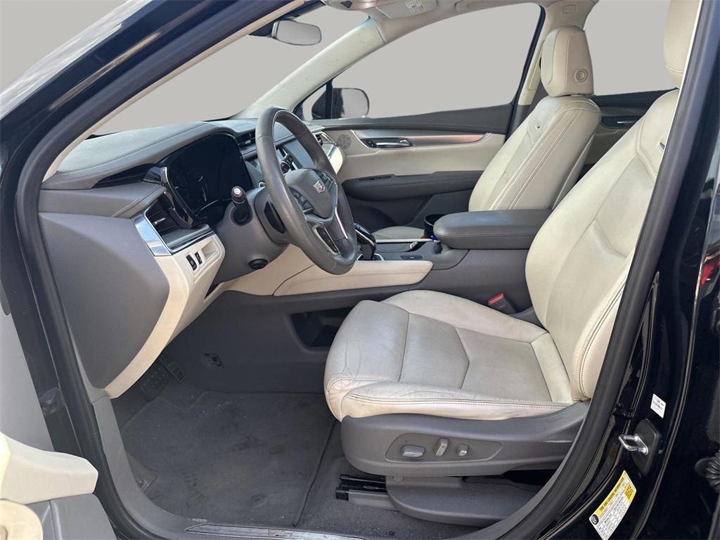 used 2018 Cadillac XT5 car, priced at $16,198