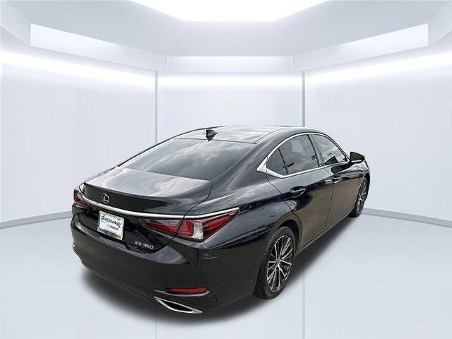 used 2022 Lexus ES 350 car, priced at $34,336