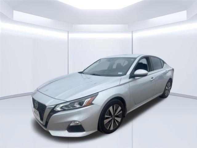 used 2022 Nissan Altima car, priced at $17,452