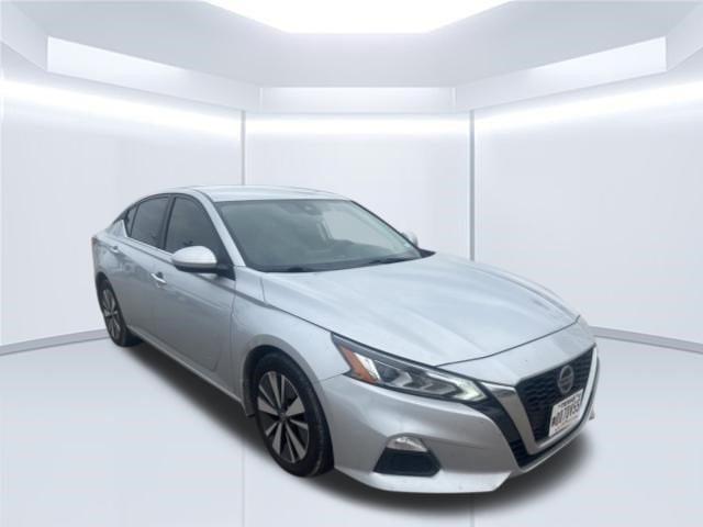 used 2022 Nissan Altima car, priced at $17,452