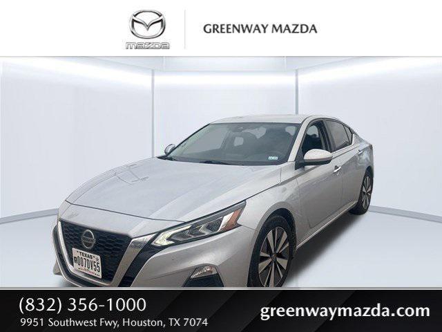 used 2022 Nissan Altima car, priced at $17,452