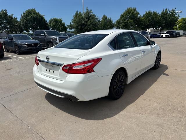 used 2016 Nissan Altima car