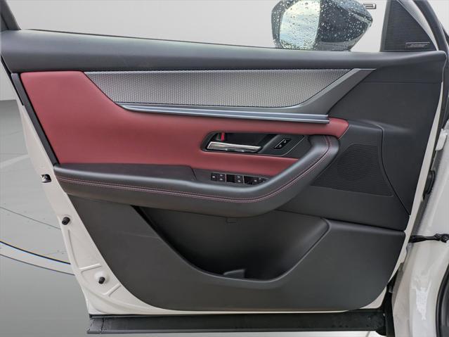 new 2025 Mazda CX-70 PHEV car, priced at $58,214